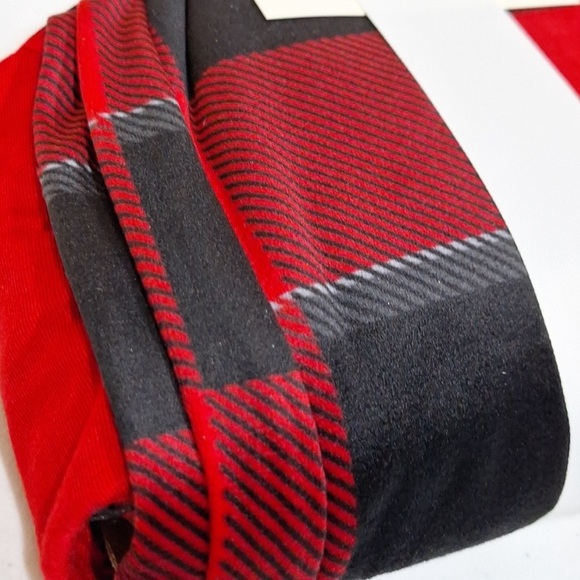 Stars Above Womens 2pc Holiday Cozy Pajama Gift Set - Picture 5 of 6